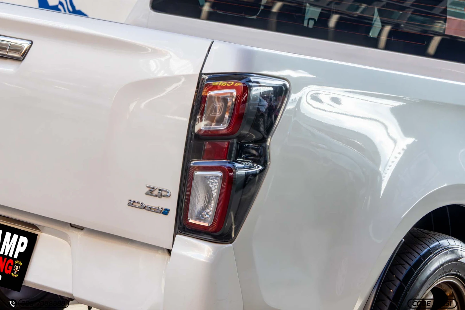 Isuzu D-MAX ALL NEW BLUE POWER CAB-4 HI-LANDER 1.9 DDI ZP (MY22) - ภาพย่อที่ 12