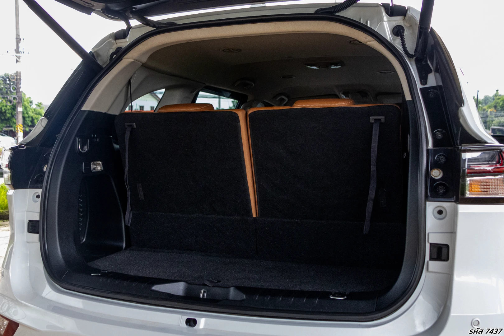 Isuzu MU-X 3.0 ULTIMATE 4WD - ภาพย่อที่ 13