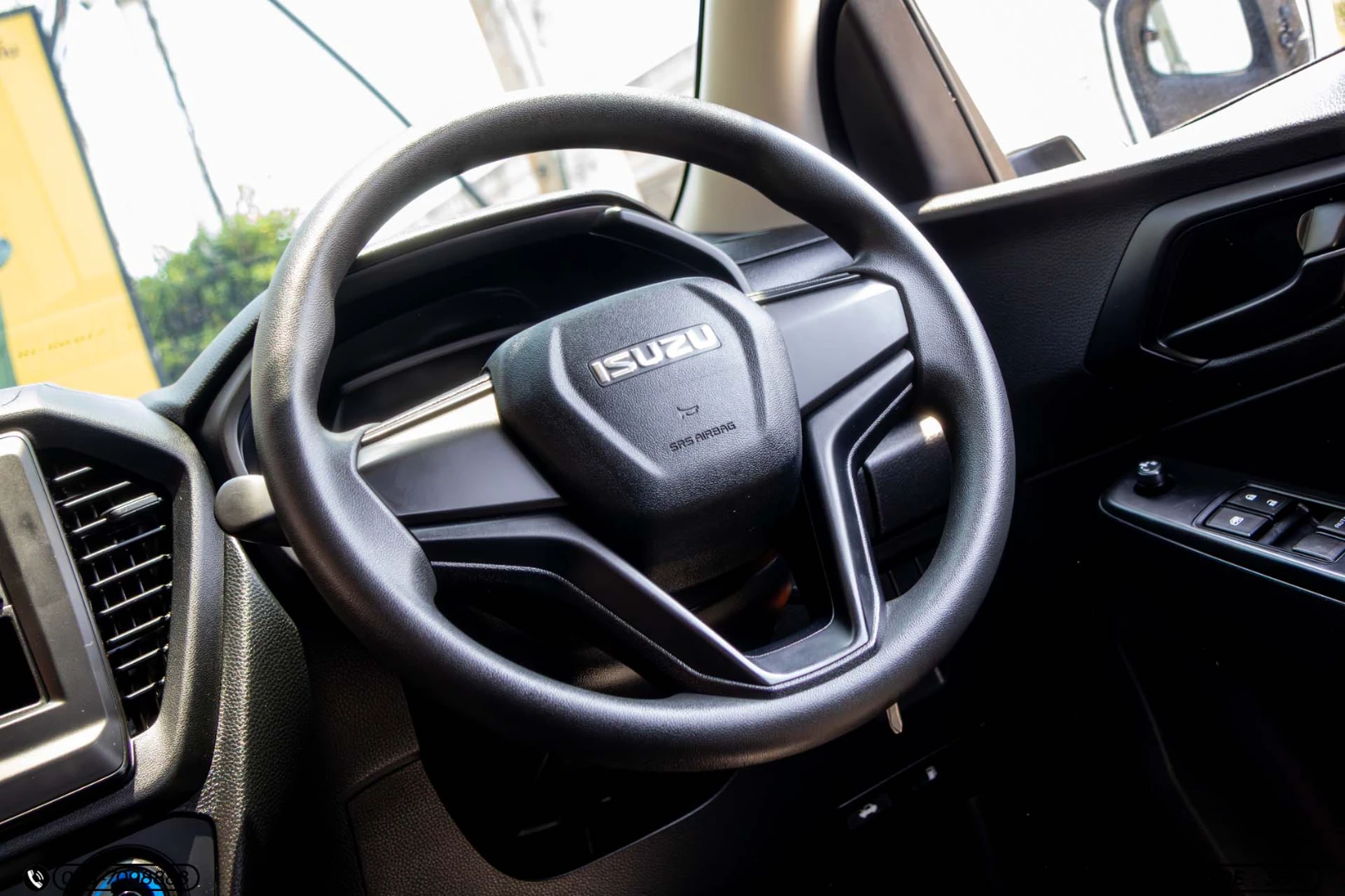 Isuzu D-MAX ALL NEW BLUE POWER SPACECAB 3.0 DDI SE (MY22) - ภาพย่อที่ 15