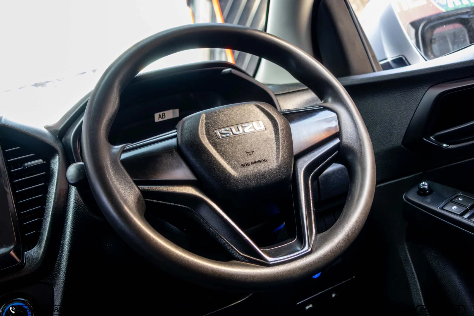 Isuzu D-MAX ALL NEW BLUE POWER SPACECAB 1.9 DDI S (MY19) - ภาพย่อที่ 15