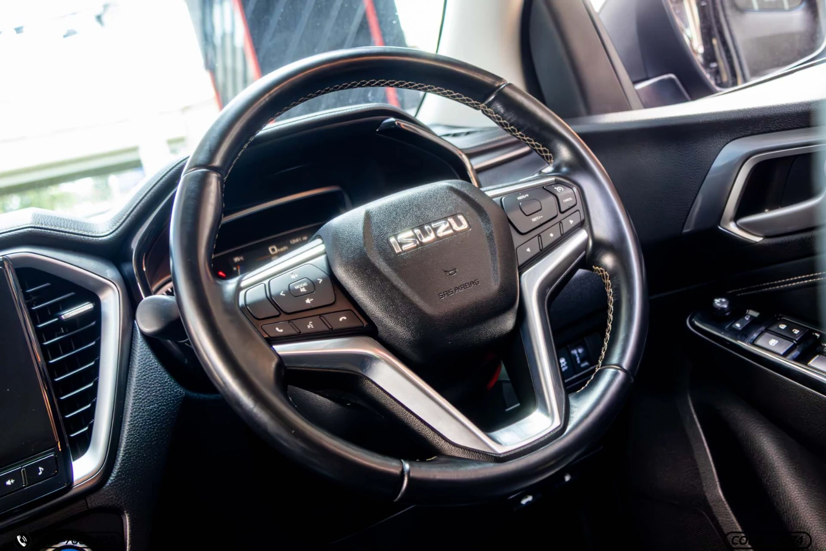 Isuzu D-MAX ALL NEW BLUE POWER SPACECAB 1.9 DDI Z (MY19) - ภาพย่อที่ 15