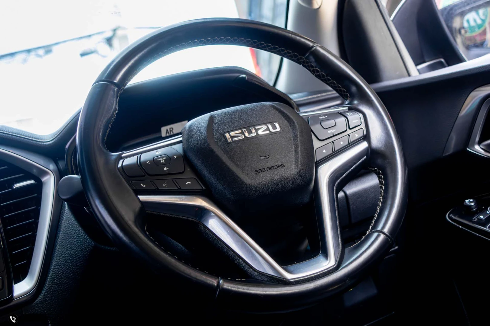 Isuzu D-MAX ALL NEW BLUE POWER SPACECAB HI-LANDER 1.9 DDI Z (MY21) - ภาพย่อที่ 16