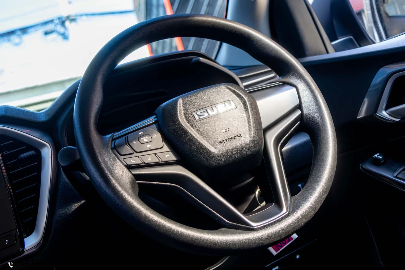 Isuzu D-MAX ALL NEW BLUE POWER SPACECAB HI-LANDER 1.9 DDI L DA (MY19) - ภาพย่อที่ 16