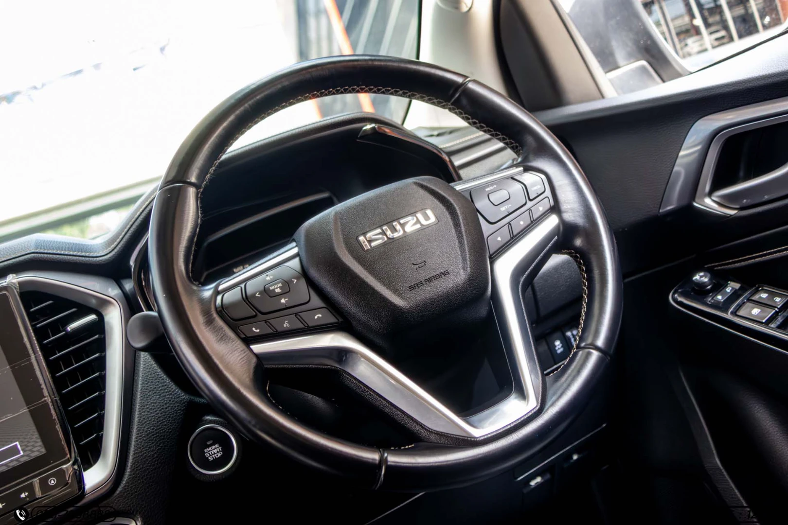 Isuzu D-MAX ALL NEW BLUE POWER CAB-4 HI-LANDER 1.9 DDI M (MY21) - ภาพย่อที่ 16
