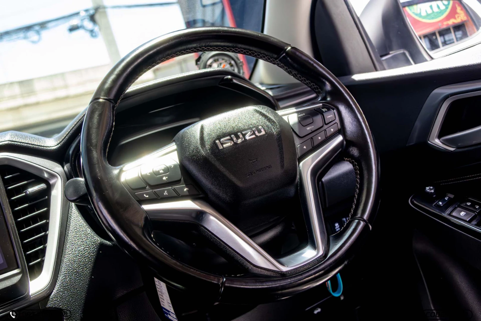 Isuzu D-MAX ALL NEW BLUE POWER CAB-4 1.9 DDI Z (MY19) - ภาพย่อที่ 16