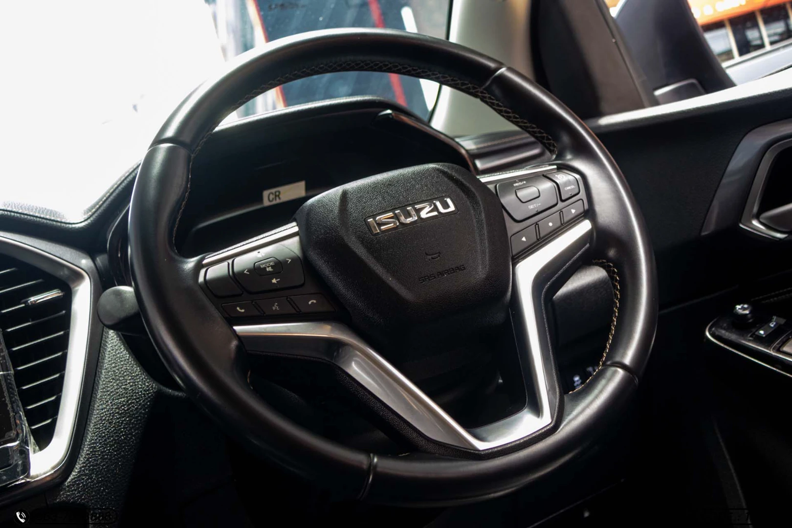 Isuzu D-MAX ALL NEW BLUE POWER CAB-4 HI-LANDER 1.9 DDI Z (MY23) - ภาพย่อที่ 17