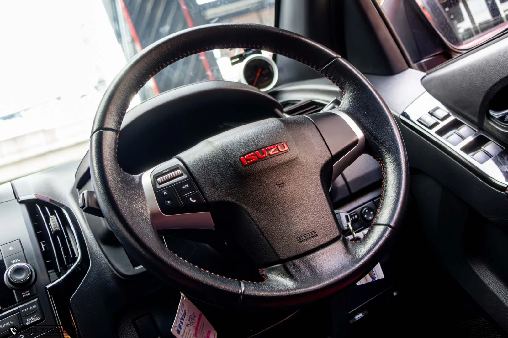 Isuzu D-MAX ALL NEW BLUE POWER CAB-4 1.9 DDI Z SPEED X-SERIES (MNC) - ภาพย่อที่ 15