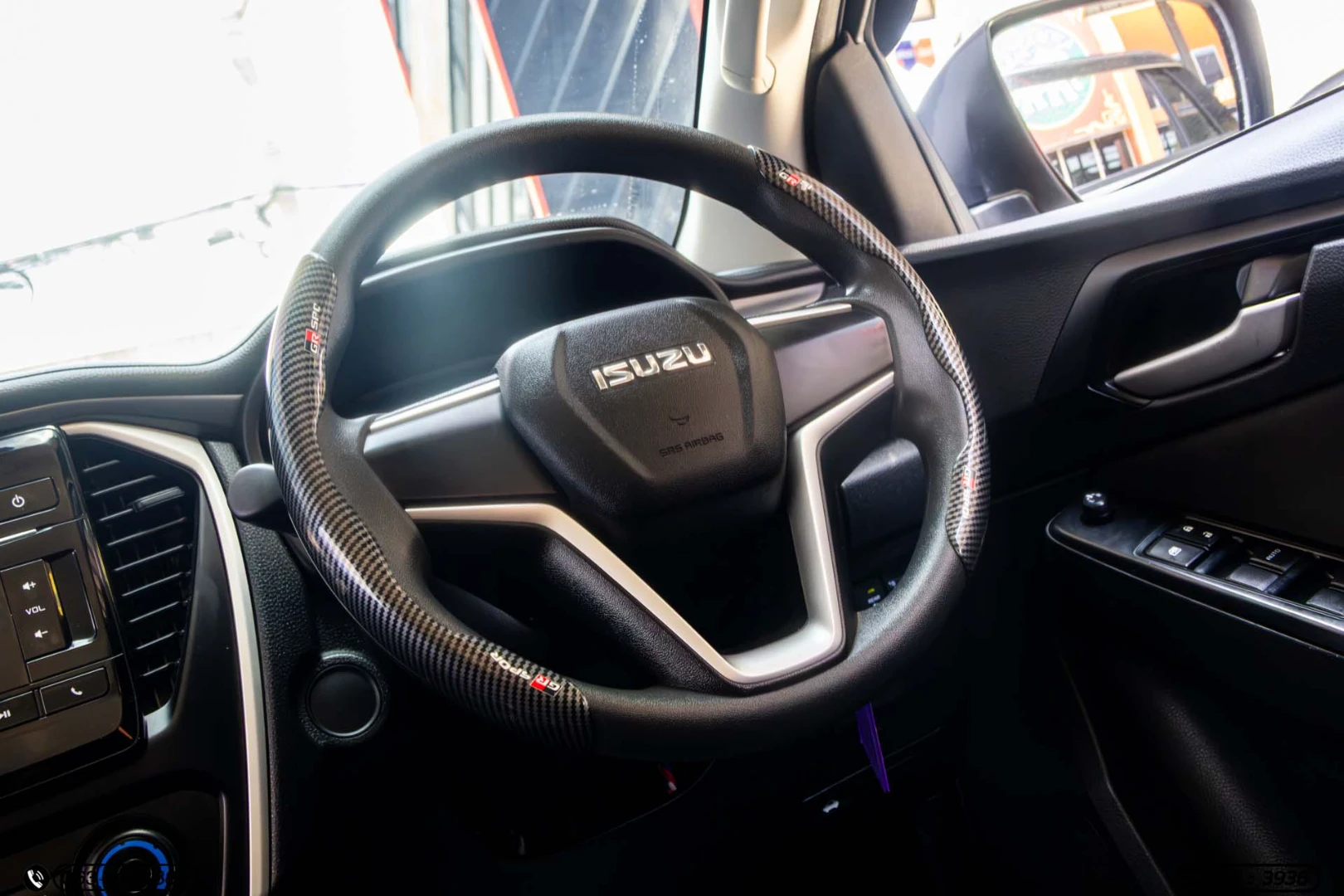 Isuzu MU-X 1.9 ACTIVE 2WD - ภาพย่อที่ 17