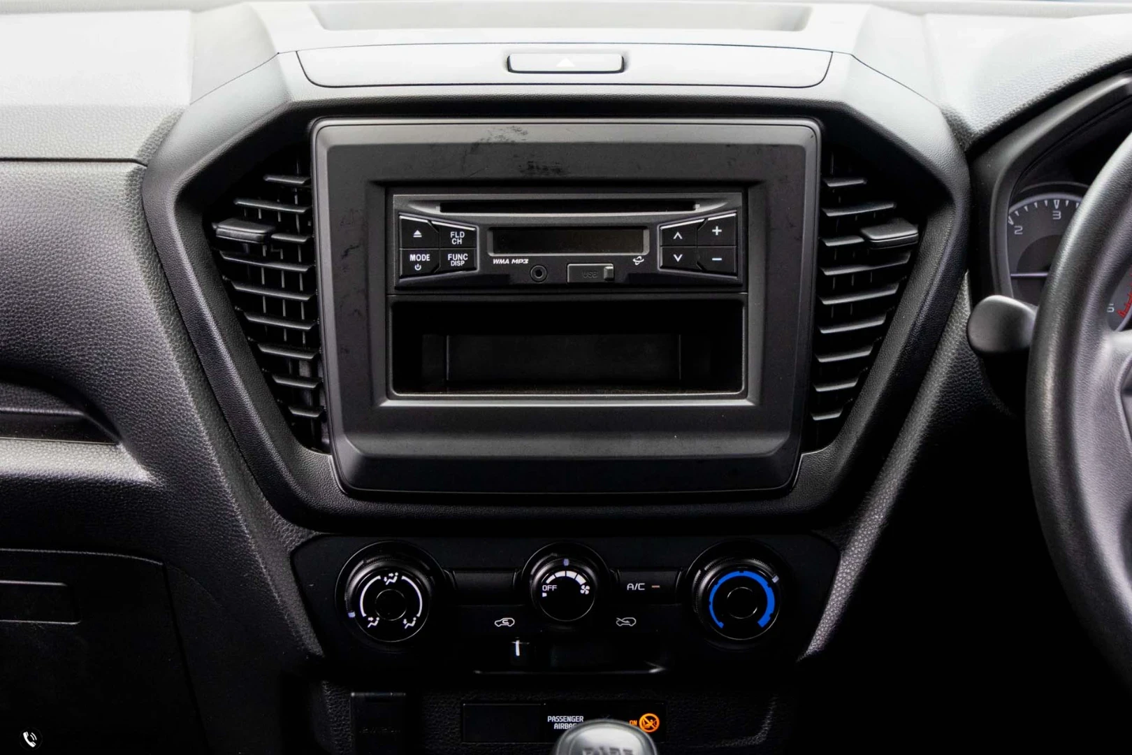 Isuzu D-MAX ALL NEW BLUE POWER SPACECAB 3.0 DDI S (MY19) - ภาพย่อที่ 16