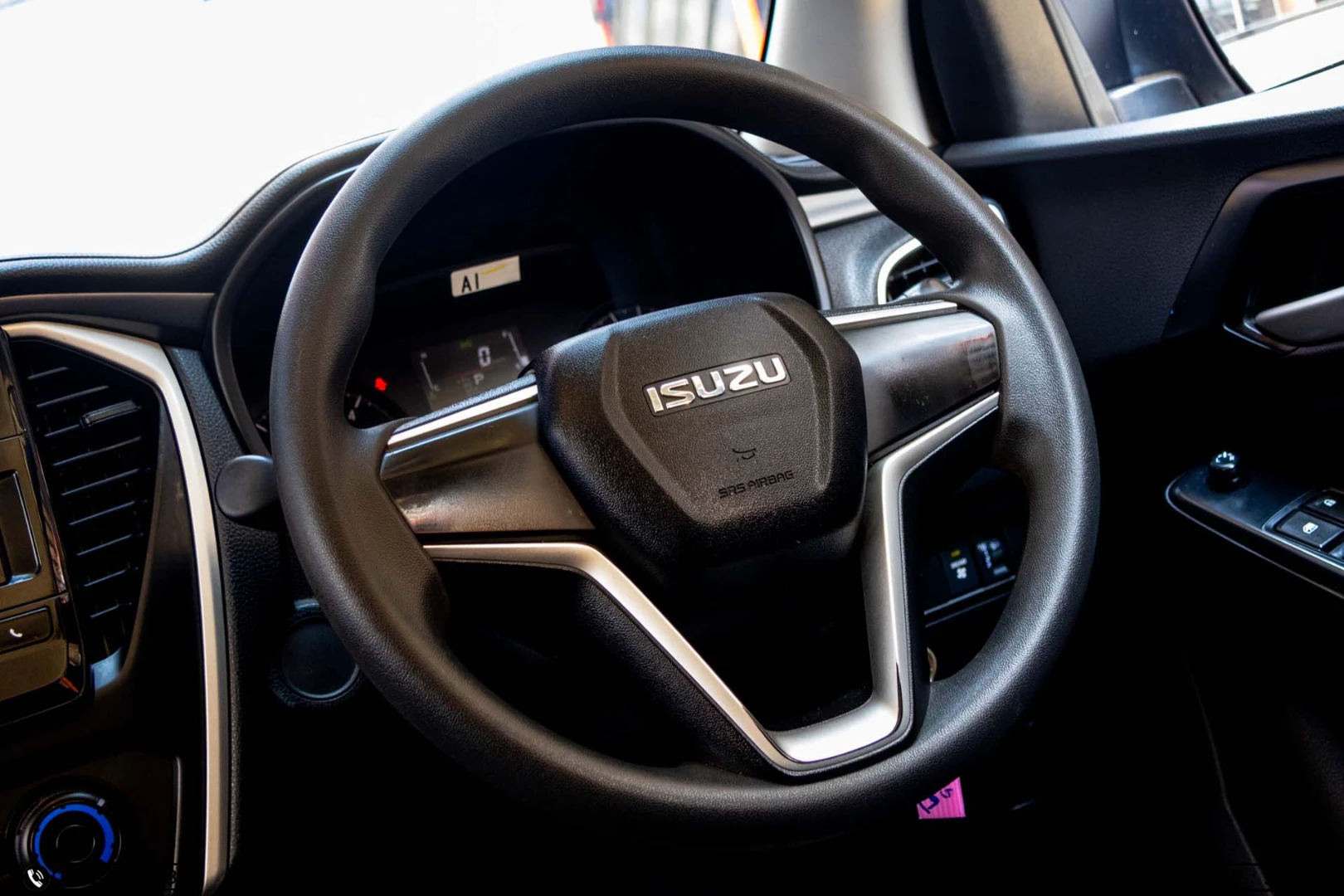 Isuzu MU-X 1.9 ACTIVE 2WD - ภาพย่อที่ 18