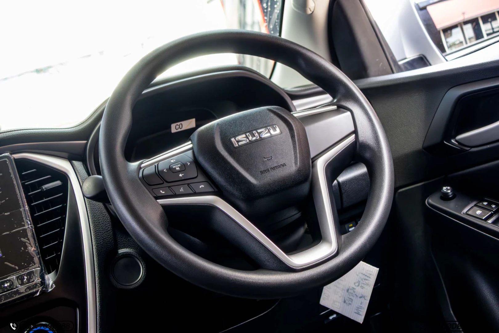 Isuzu MU-X 1.9 ACTIVE 2WD (MY22) - ภาพย่อที่ 18