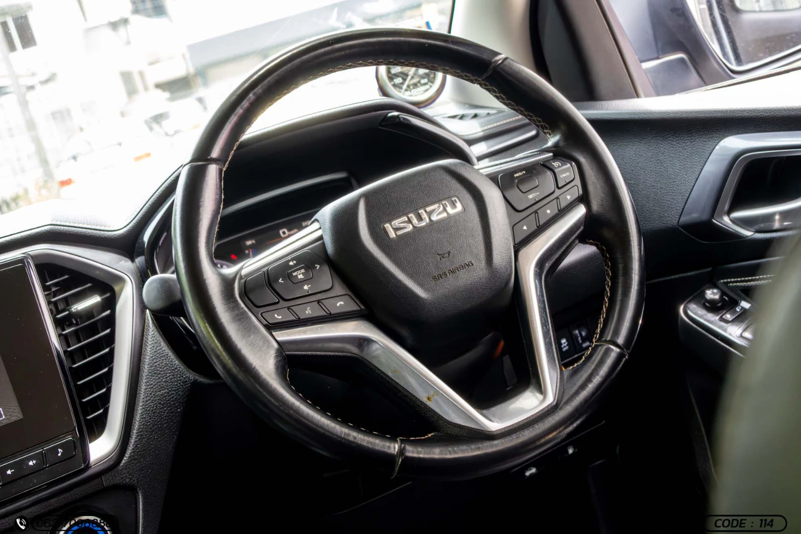 Isuzu D-MAX ALL NEW BLUE POWER SPACECAB V-CROSS 3.0 DDI Z 4WD (MY19) - ภาพย่อที่ 18