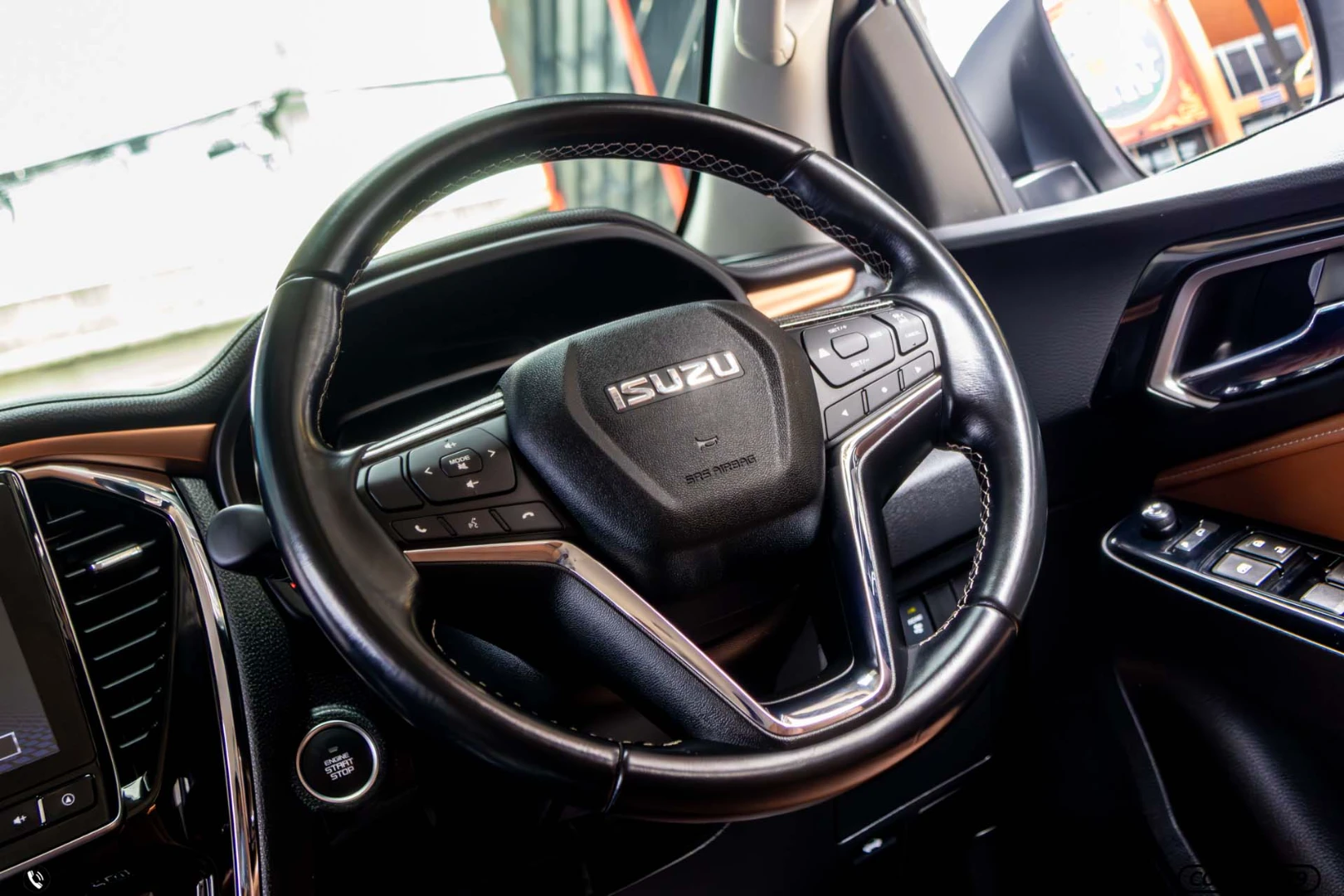 Isuzu MU-X 1.9 ULTIMATE 2WD - ภาพย่อที่ 18