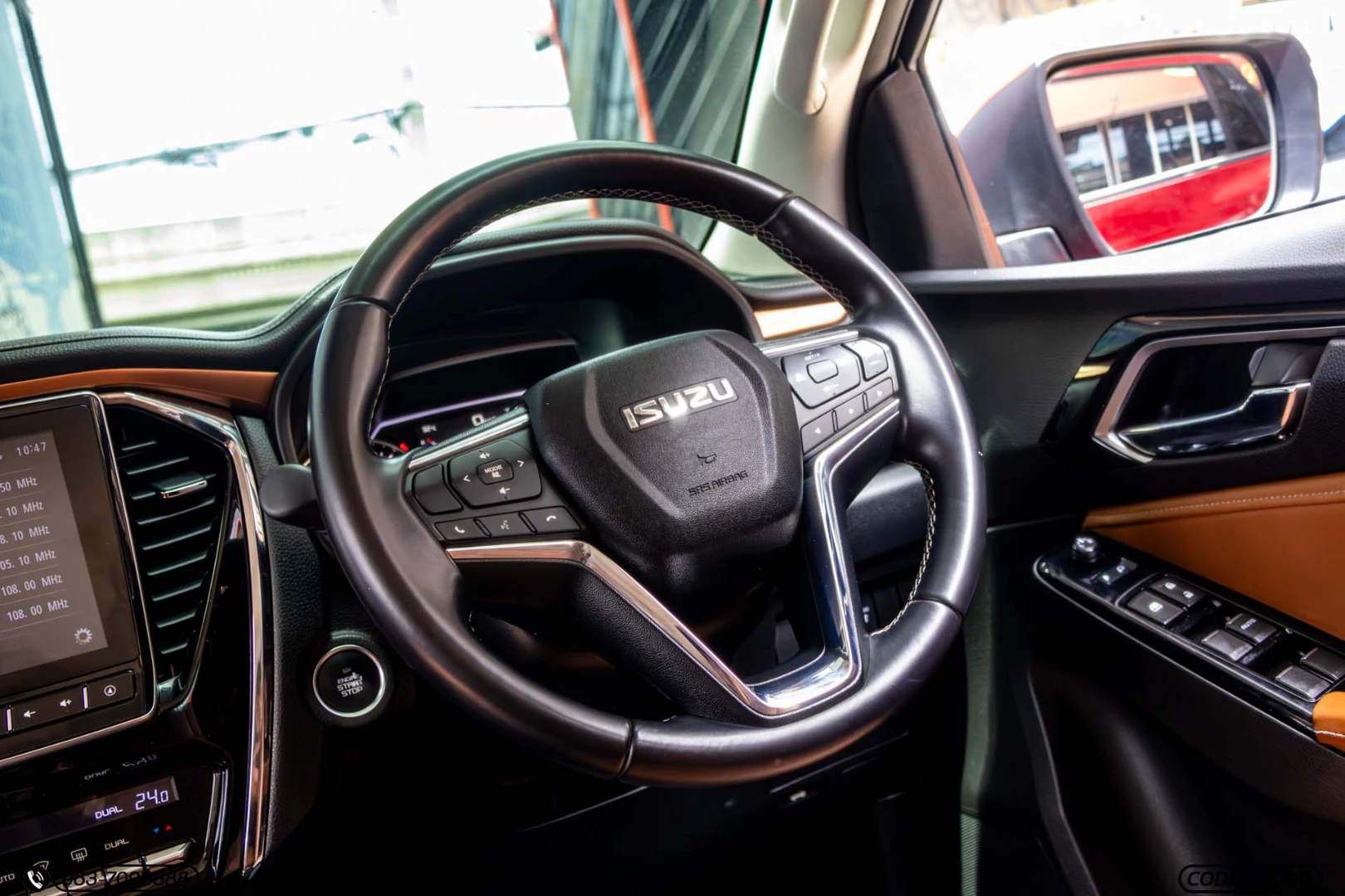 Isuzu MU-X 3.0 ULTIMATE 2WD (MY22) - ภาพย่อที่ 18