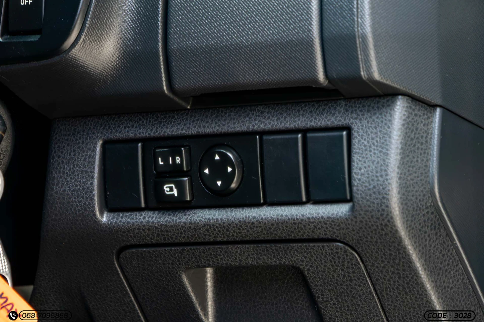 Isuzu D-MAX ALL NEW CAB-4 HI-LANDER 3.0 VGS Z-PRESTIGE NAVI (SUPER DAYLIGH) - ภาพย่อที่ 21