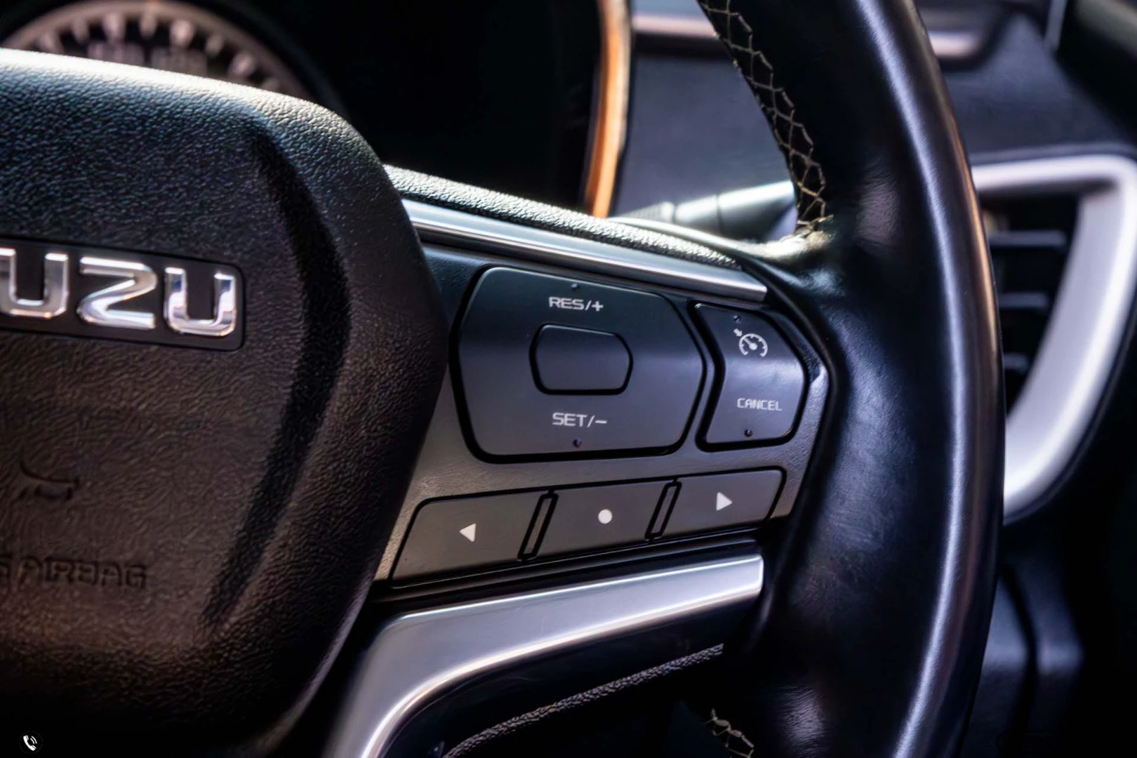 Isuzu D-MAX ALL NEW BLUE POWER CAB-4 HI-LANDER 1.9 DDI ZP (MY22) - ภาพย่อที่ 22