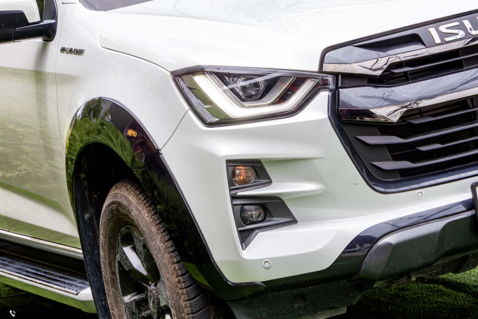 Isuzu D-MAX ALL NEW BLUE POWER CAB-4 HI-LANDER 1.9 DDI M (MY21) - ภาพย่อที่ 4