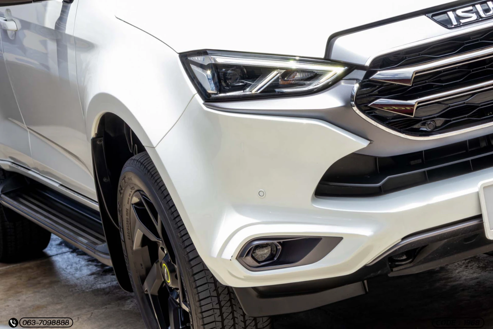 Isuzu MU-X 3.0 ULTIMATE 4WD (MY22) - ภาพย่อที่ 4