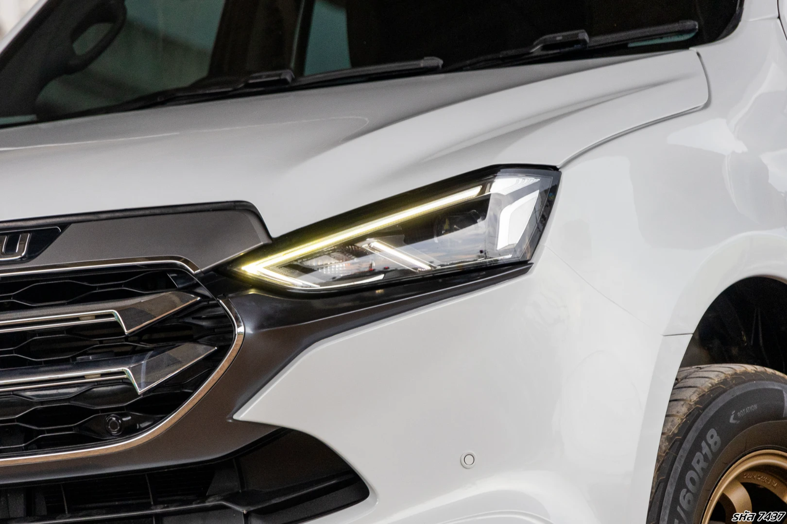 Isuzu MU-X 3.0 ULTIMATE 4WD - ภาพย่อที่ 6