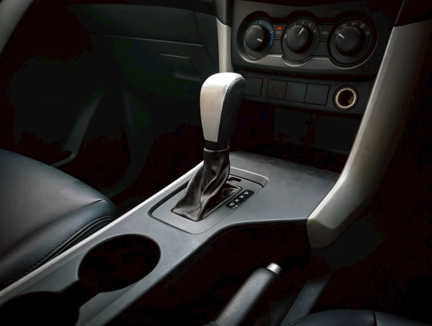 Mazda BT-50 PRO DOUBLE CAB 2.2 HI-RACER (ABS/LST) - ภาพย่อที่ 10