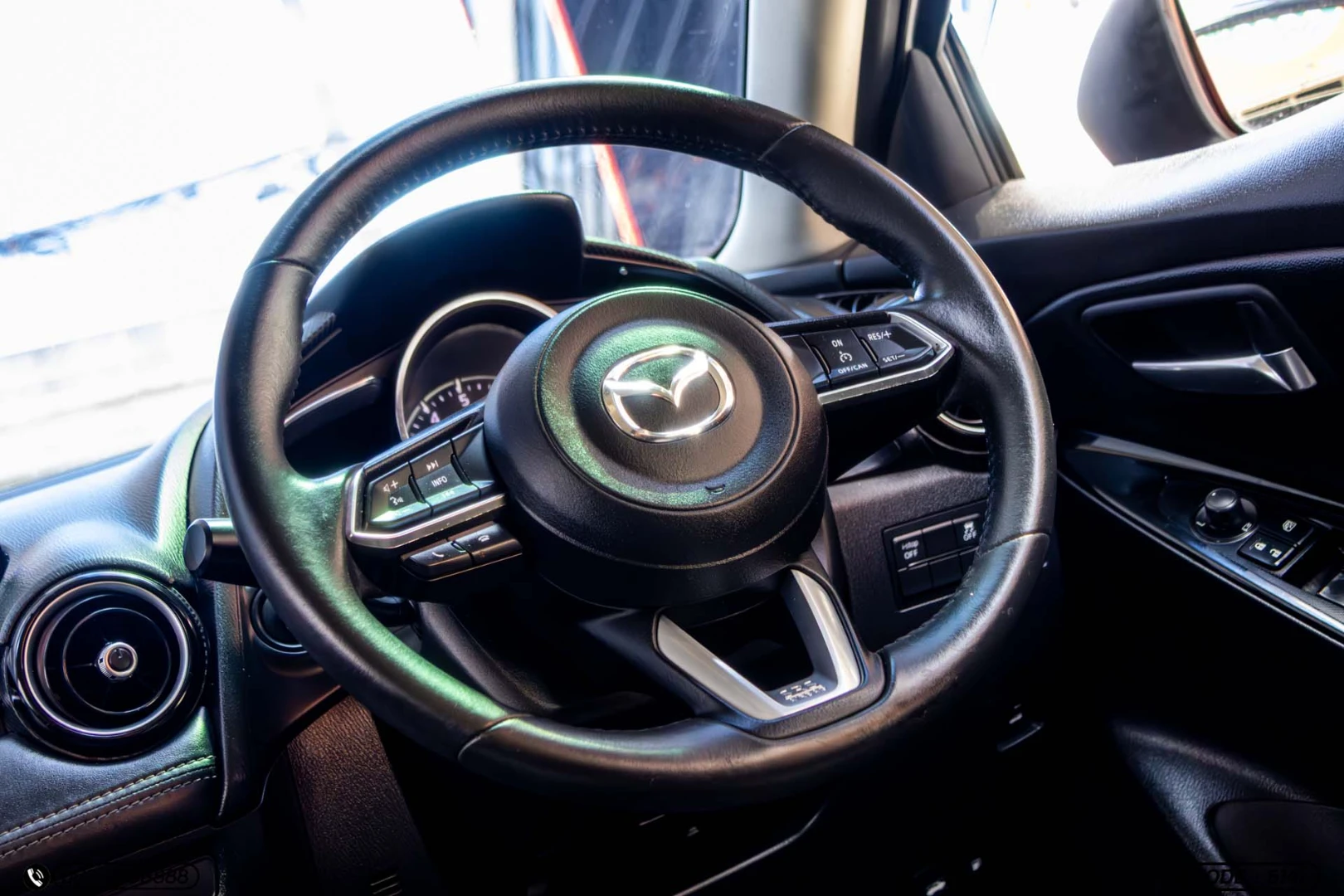 Mazda 2 1.3 SKYACTIV HIGH CONNECT (MY17) (MNC) - ภาพย่อที่ 16