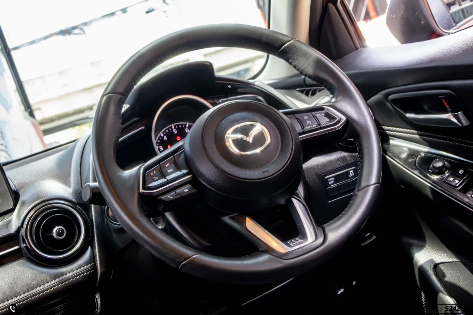 Mazda 2 1.3 SKYACTIV-G S LEATHER SEDAN (MY19) (MNC) - ภาพย่อที่ 16