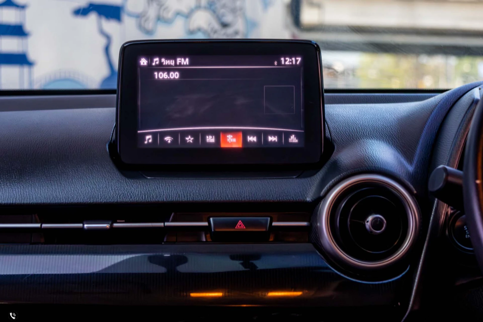 Mazda 2 1.3 SKYACTIV-G C SEDAN (MY19) - ภาพย่อที่ 17