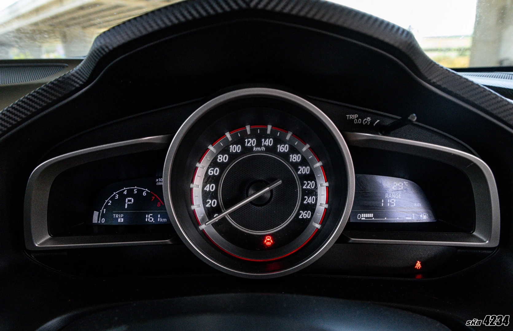 Mazda 3 2.0 C - ภาพย่อที่ 21