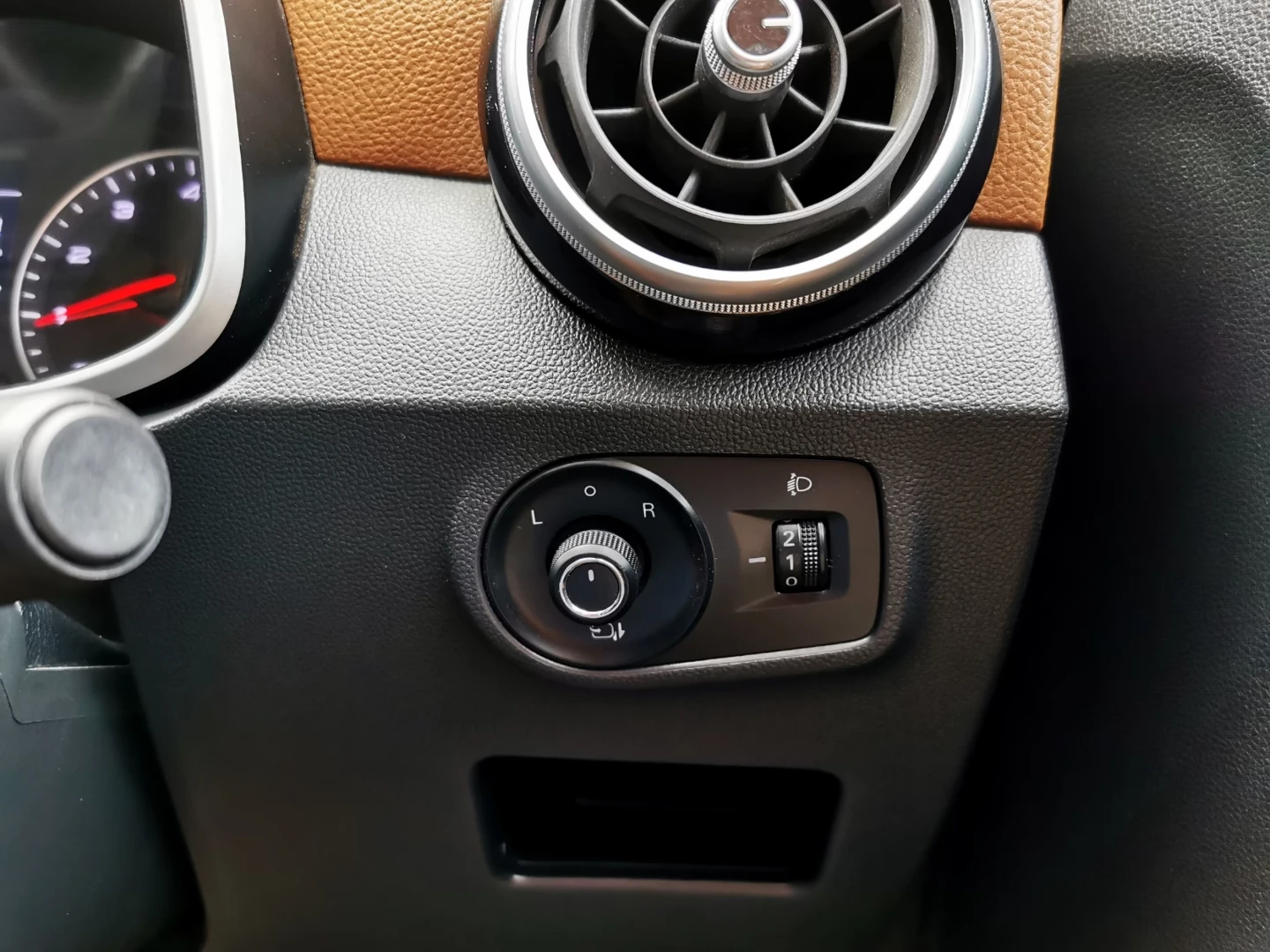 MG ZS 1.5 D - ภาพย่อที่ 17