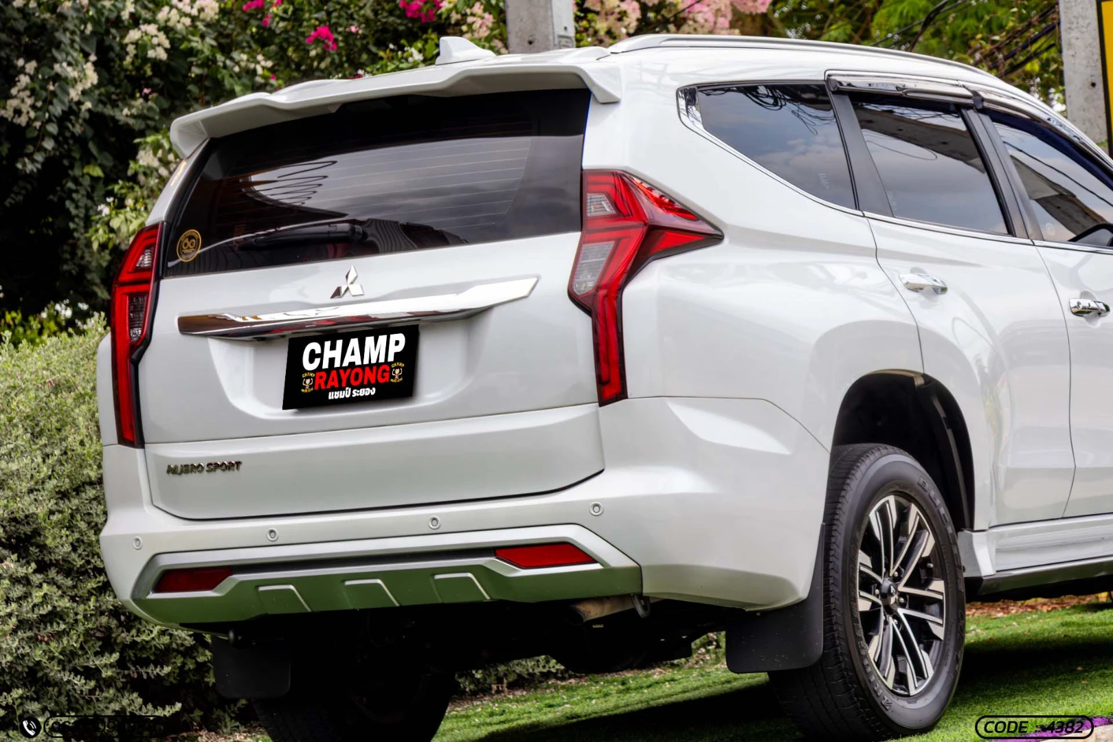 Mitsubishi PAJERO SPORT 2.4 GT PREMIUM 2WD (MY20) - ภาพย่อที่ 9