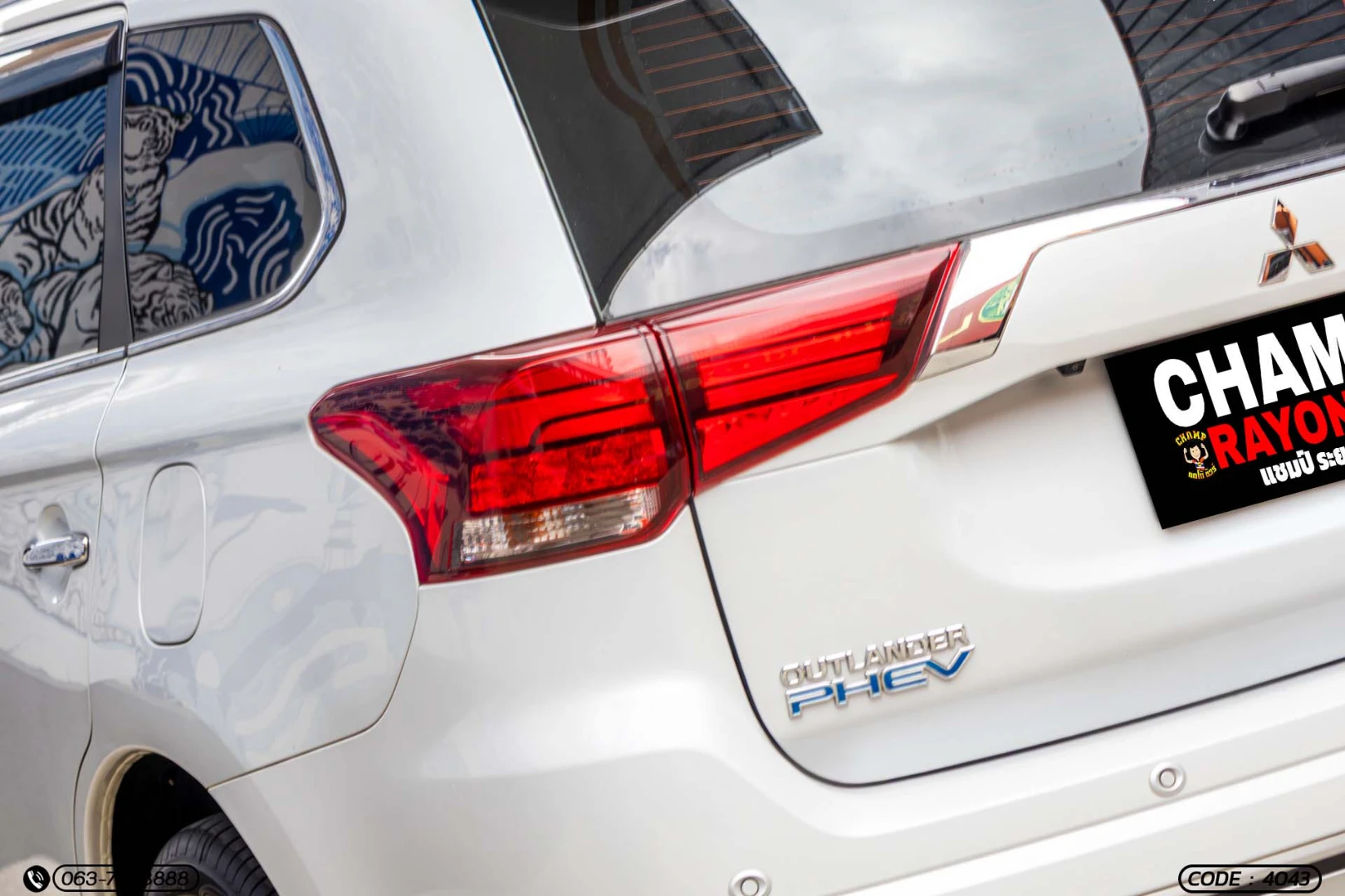 Mitsubishi OUTLANDER 2.4 PHEV GT PREMIUM - ภาพย่อที่ 10