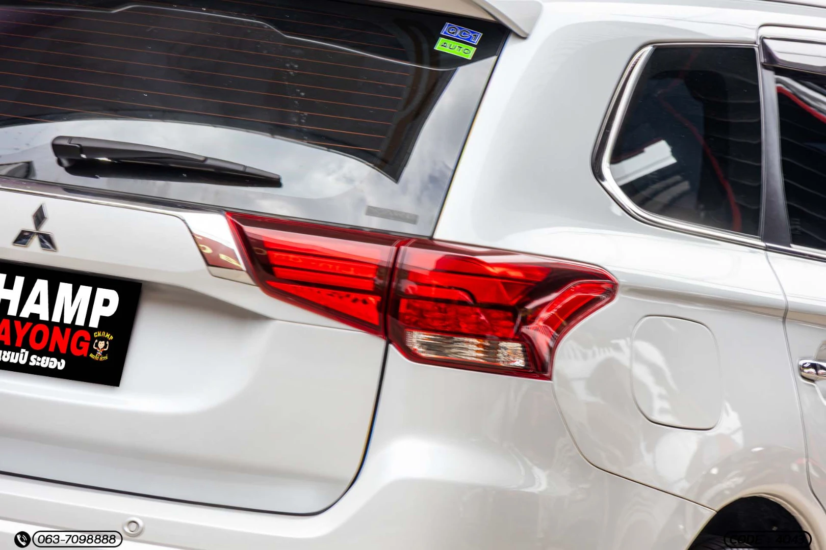 Mitsubishi OUTLANDER 2.4 PHEV GT PREMIUM - ภาพย่อที่ 11