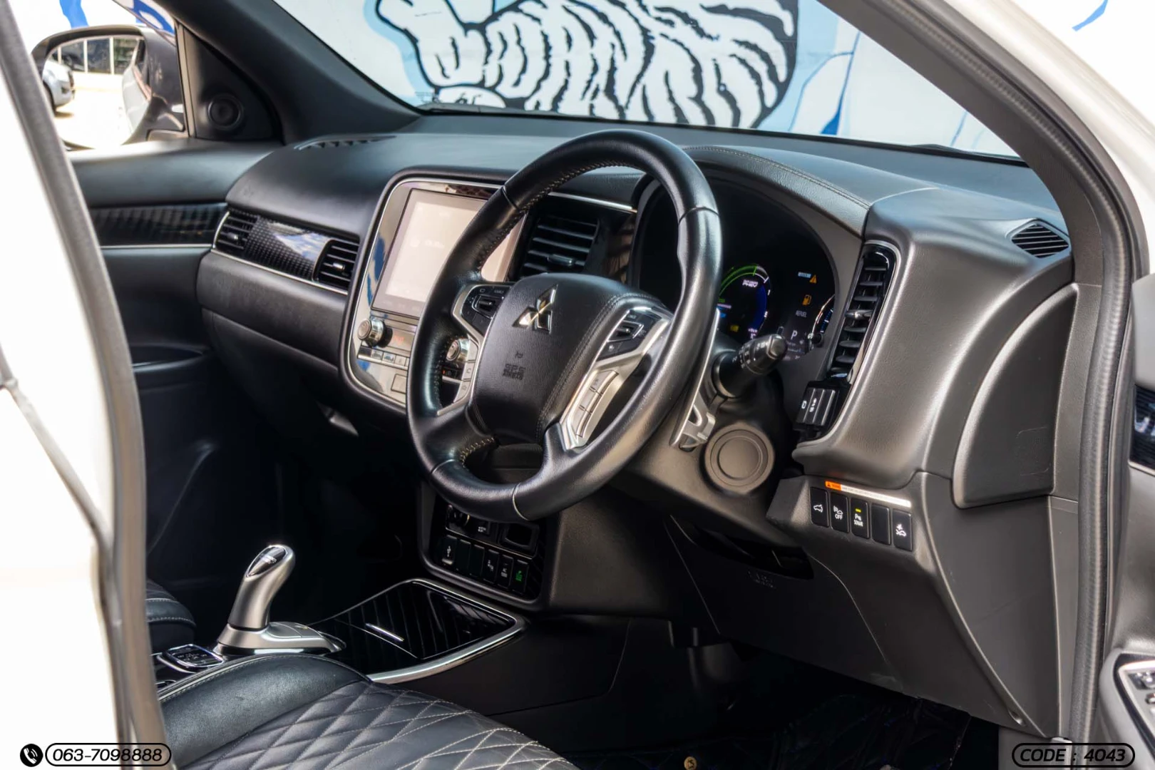 Mitsubishi OUTLANDER 2.4 PHEV GT PREMIUM - ภาพย่อที่ 13