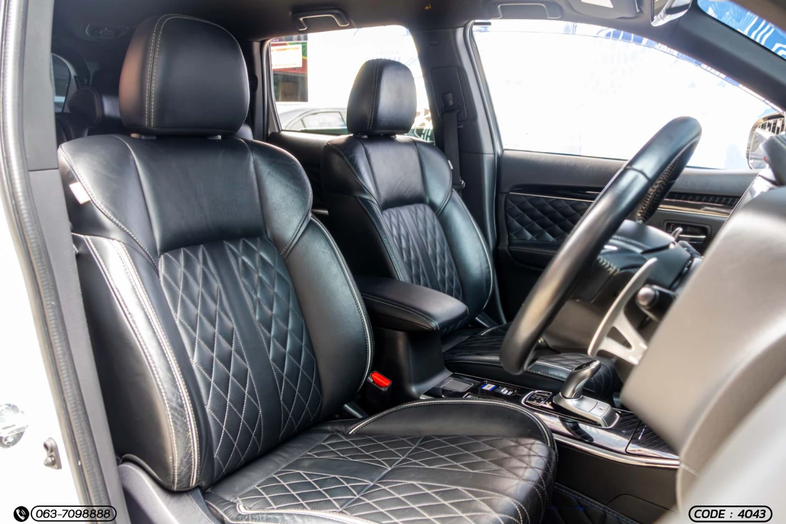 Mitsubishi OUTLANDER 2.4 PHEV GT PREMIUM - ภาพย่อที่ 14