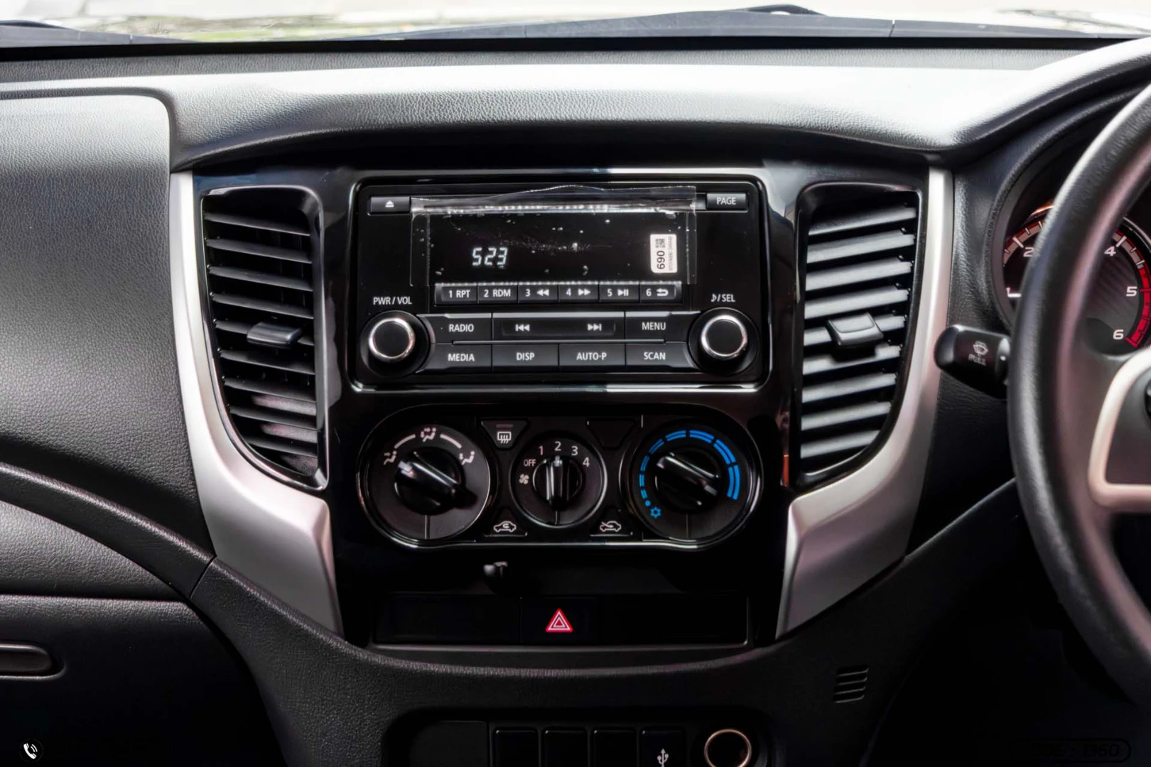 Mitsubishi TRITON ALL NEW MEGA CAB 2.5 GLX (MY20) - ภาพย่อที่ 16