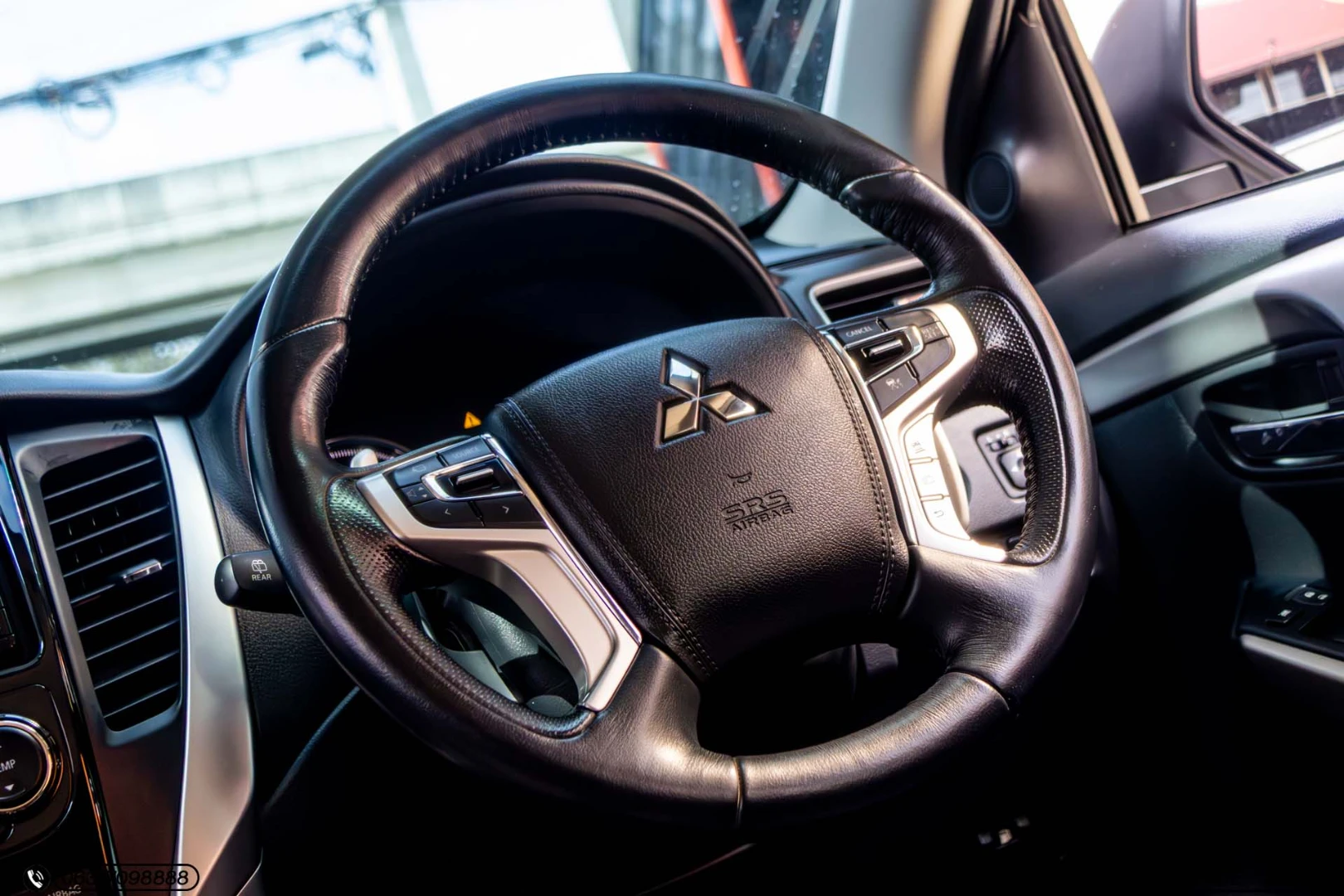 Mitsubishi PAJERO SPORT 2.4 GT PREMIUM 2WD (MY18) - ภาพย่อที่ 17