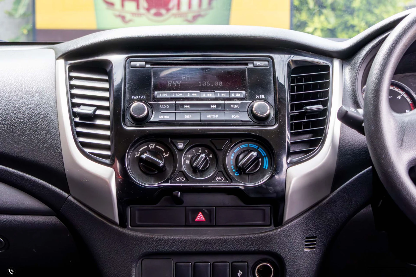 Mitsubishi TRITON ALL NEW DOUBLE CAB 2.5 GLX RALLIART (MY20) - ภาพย่อที่ 17