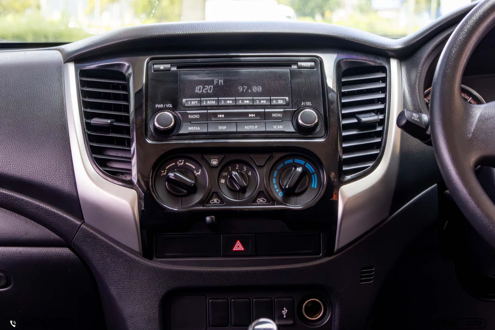 Mitsubishi TRITON ALL NEW DOUBLE CAB 2.5 GLX RALLIART (MY20) - ภาพย่อที่ 17