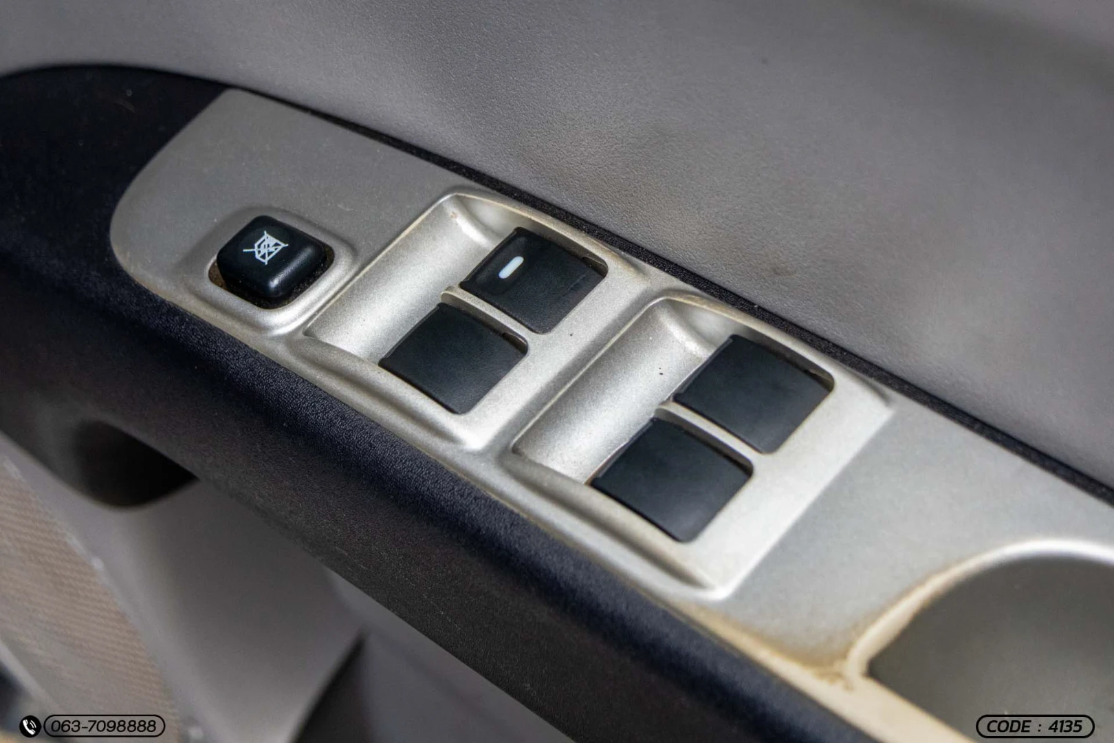 Mitsubishi TRITON DOUBLE CAB 2.4 GLS PLUS (ABS/AIRBAG/DVD/CD/MP3) (MNC) (MY10) (CNG) - ภาพย่อที่ 19