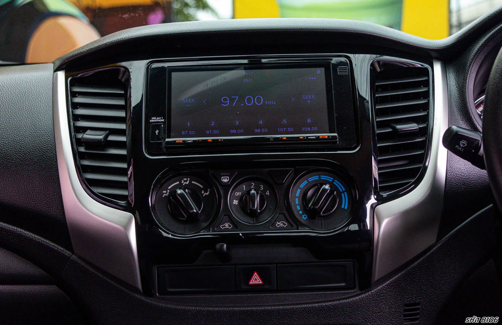 Mitsubishi TRITON ALL NEW MEGA CAB 2.5 GLX RALLIART (MY20) - ภาพย่อที่ 17