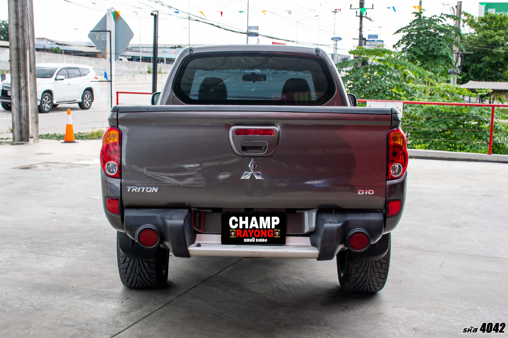 Mitsubishi TRITON CAB 2.5 GLS PLUS VG TURBO (ABS/AIRBAG/DVD/CD/MP3) (MNC) (MY10) - ภาพย่อที่ 5