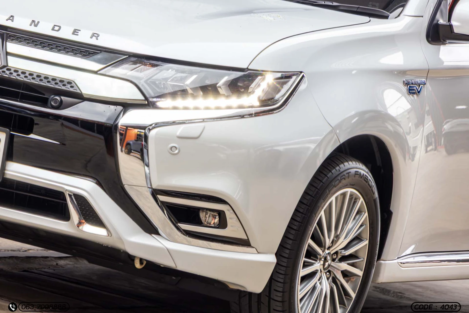 Mitsubishi OUTLANDER 2.4 PHEV GT PREMIUM - ภาพย่อที่ 5