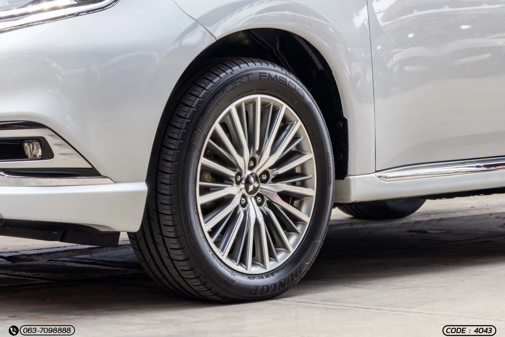 Mitsubishi OUTLANDER 2.4 PHEV GT PREMIUM - ภาพย่อที่ 6
