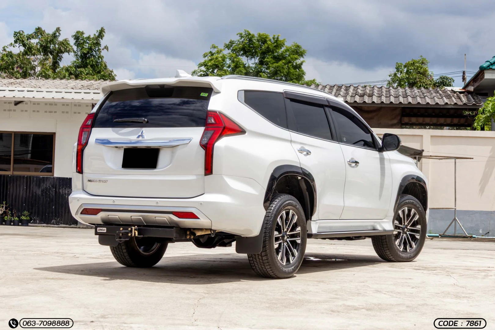 Mitsubishi PAJERO SPORT 2.4 GT PREMIUM 2WD (MY20) - ภาพย่อที่ 8