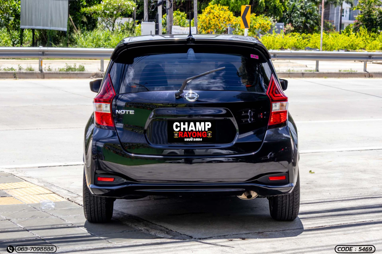 Nissan NOTE 1.2 V - ภาพย่อที่ 9