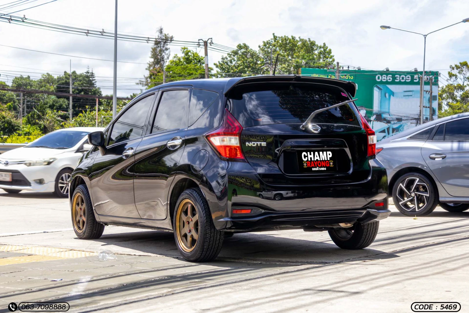 Nissan NOTE 1.2 V - ภาพย่อที่ 10