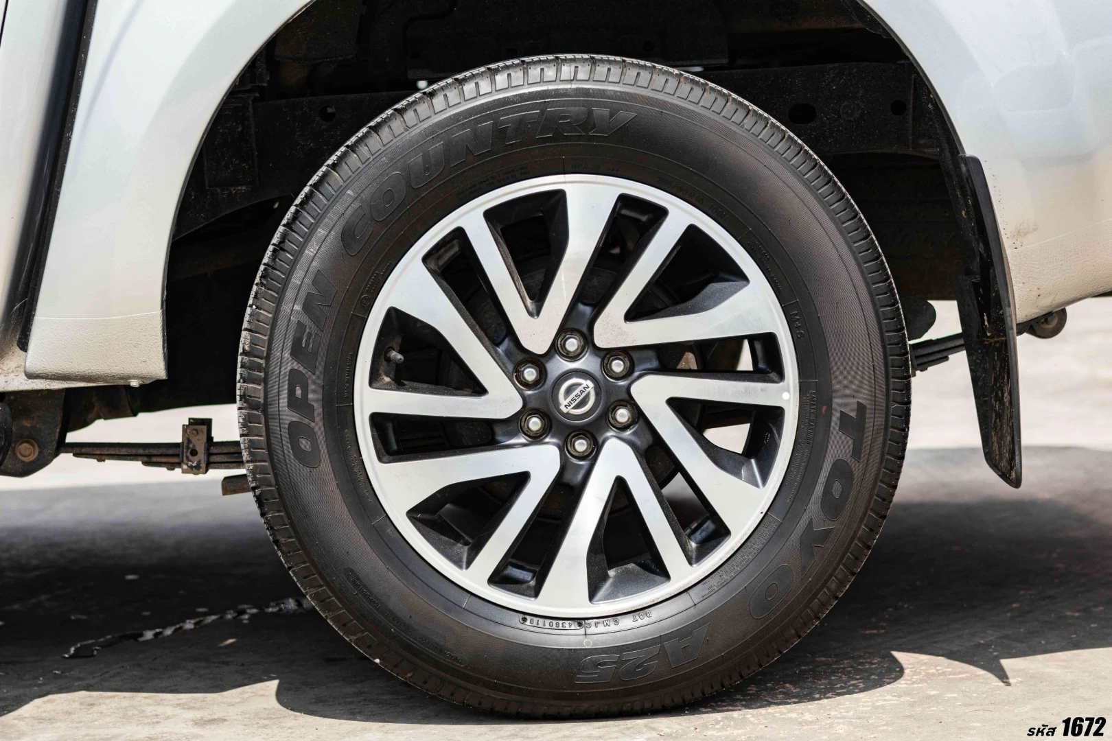 Nissan NP300 NAVARA DOUBLE CAB 2.5 E CALIBRE - ภาพย่อที่ 9