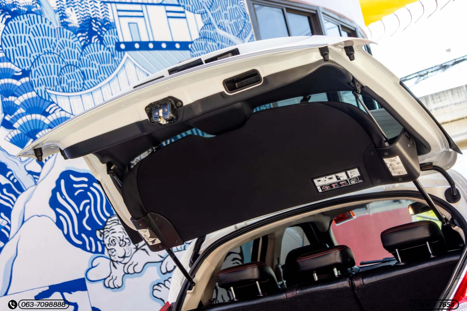 Nissan JUKE 1.6 V - ภาพย่อที่ 13