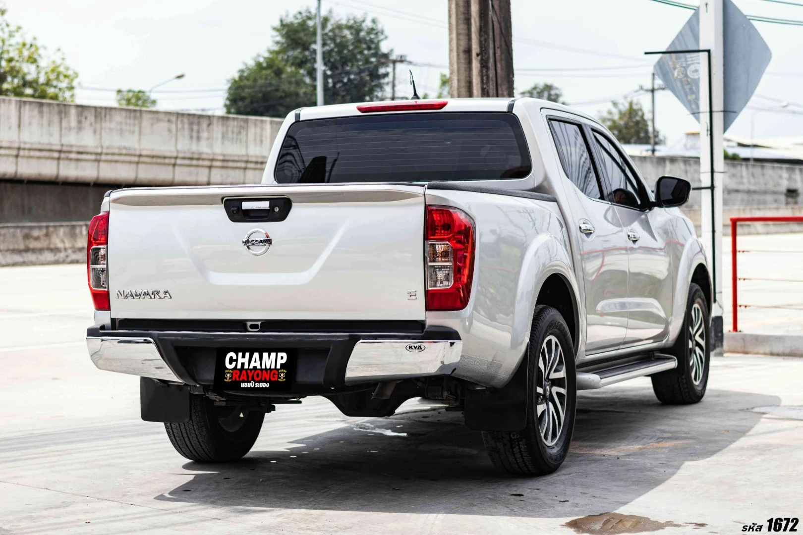 Nissan NP300 NAVARA DOUBLE CAB 2.5 E CALIBRE - ภาพย่อที่ 12