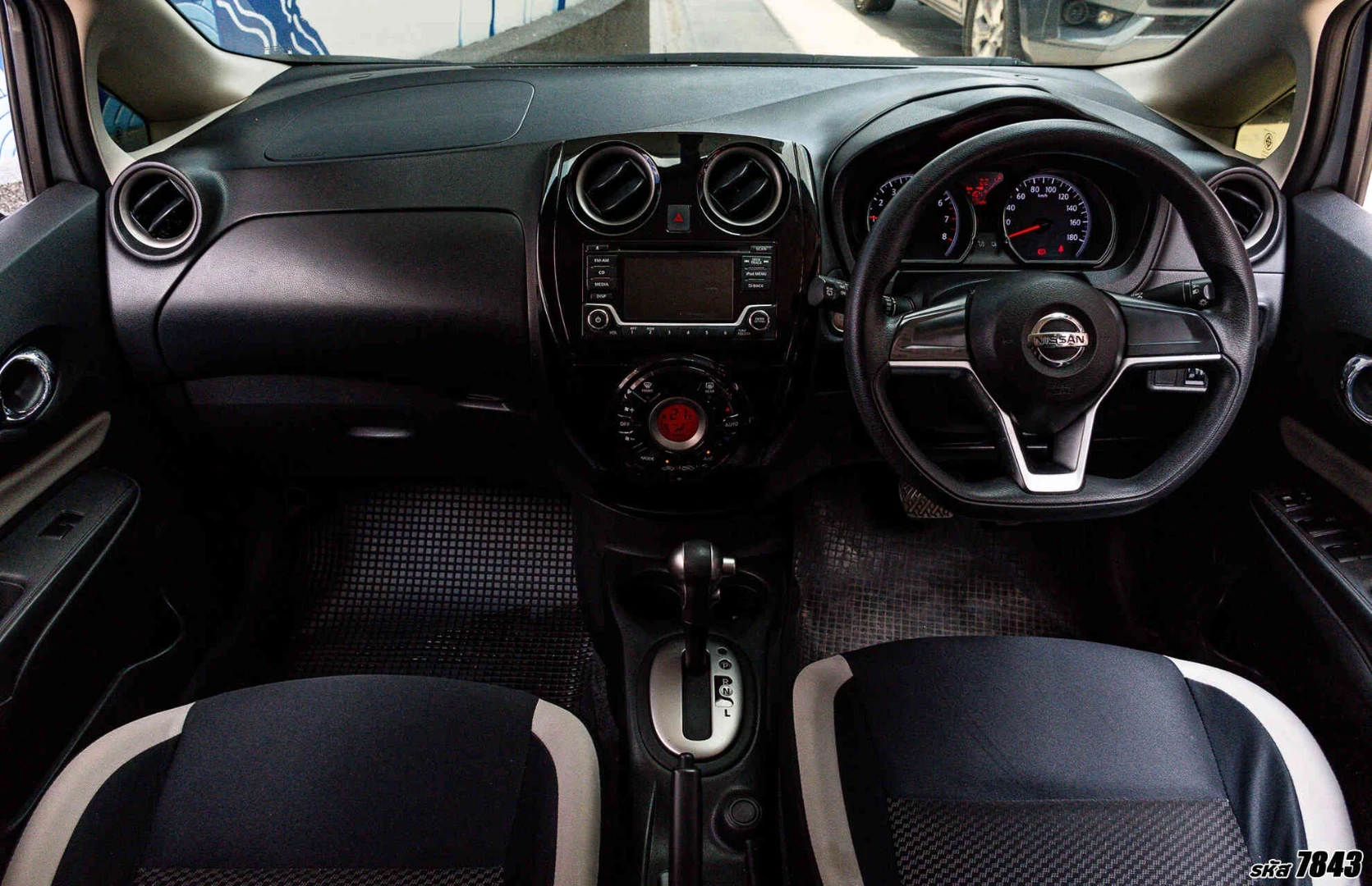 Nissan NOTE 1.2 V - ภาพย่อที่ 18